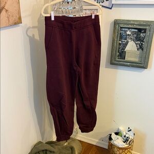 Lululemon joggers. Size 6